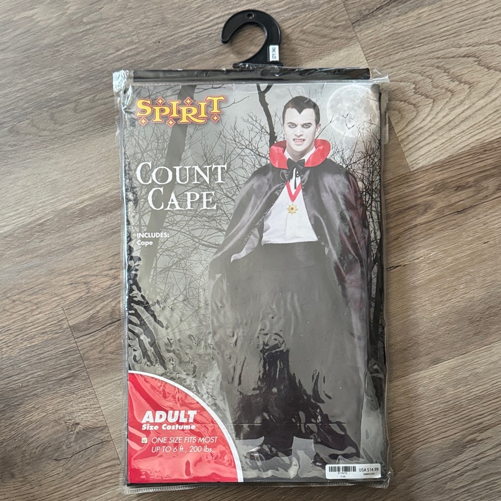 Spirit Halloween Count Vampire Cape new !